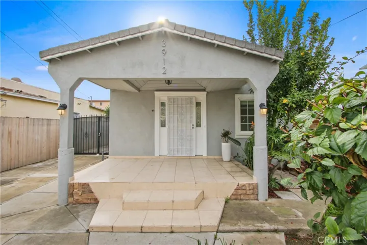 3912 W 132nd Street, Hawthorne, California 90250