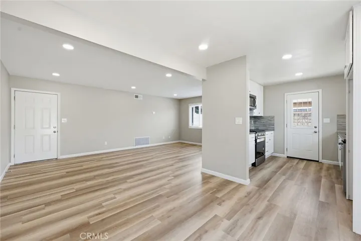 239 S 4th, La Puente, California 91746