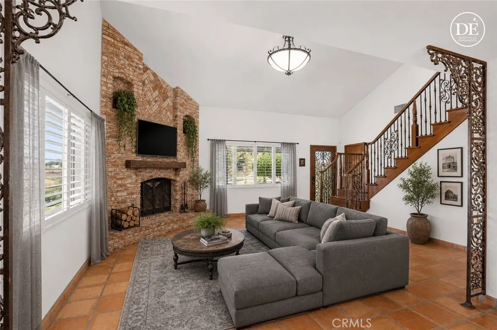 Virtually staged to show modern fusion with old world theme