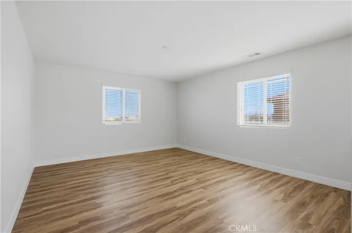 UPSTAIRS LOFT