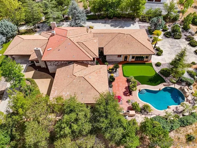 3725 Via Cielo Azul, Alpine, California 91901