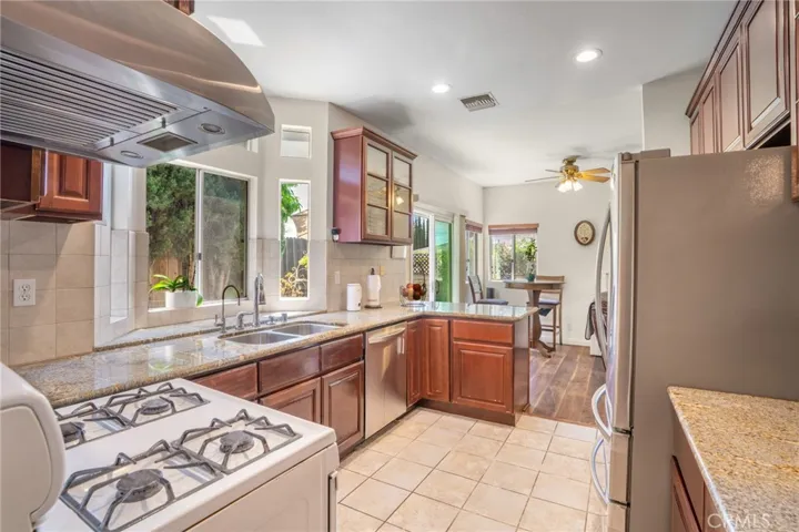 430 W Walnut Avenue W, Monrovia, California 91016