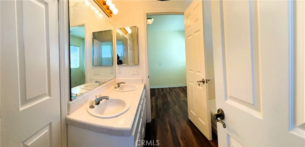 430 W Walnut Avenue W, Monrovia, California 91016