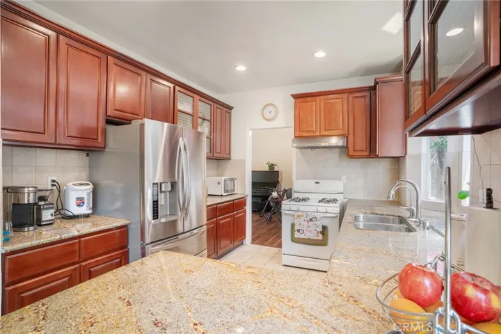 430 W Walnut Avenue W, Monrovia, California 91016