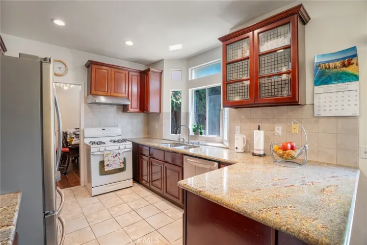 430 W Walnut Avenue W, Monrovia, California 91016