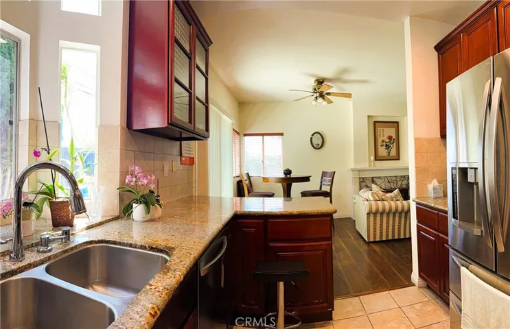 430 W Walnut Avenue W, Monrovia, California 91016