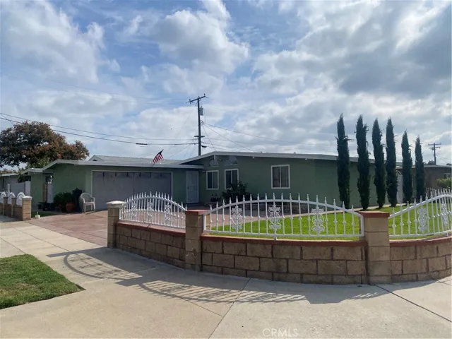 2030 W Dogwood, Anaheim, California 92801