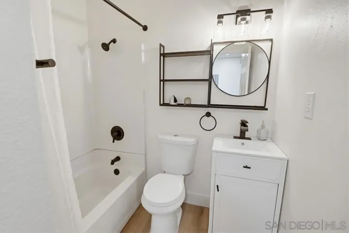 4956 Ocean View Blvd, San Diego, California 92113