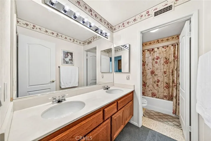 1137 Avenida Roundelay, San Jacinto, California 92583