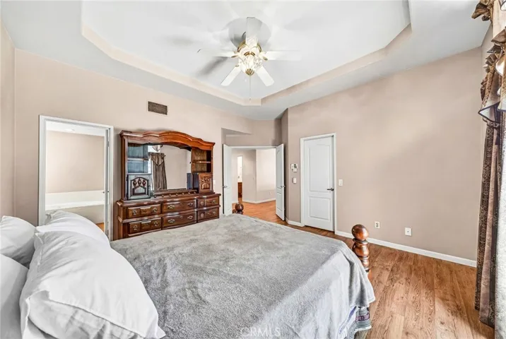 1137 Avenida Roundelay, San Jacinto, California 92583
