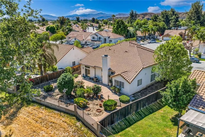 1137 Avenida Roundelay, San Jacinto, California 92583