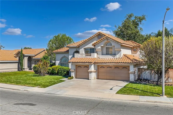 1137 Avenida Roundelay, San Jacinto, California 92583