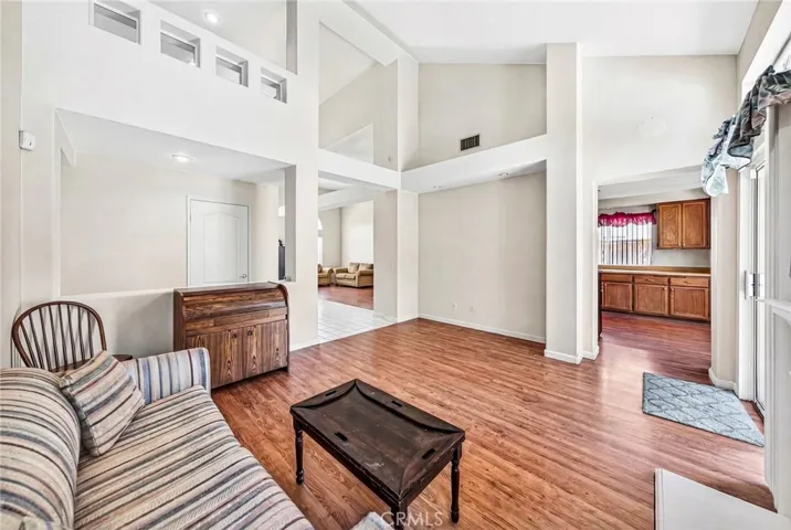 1137 Avenida Roundelay, San Jacinto, California 92583