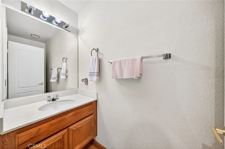 1137 Avenida Roundelay, San Jacinto, California 92583