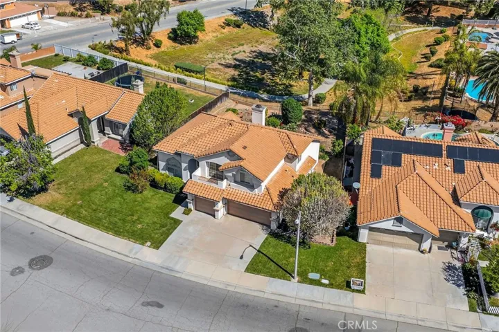 1137 Avenida Roundelay, San Jacinto, California 92583