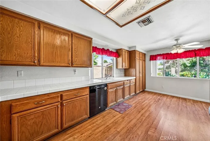 1137 Avenida Roundelay, San Jacinto, California 92583