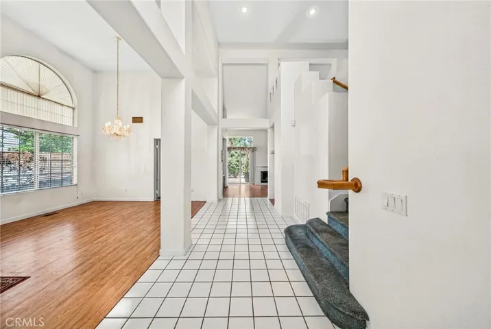 1137 Avenida Roundelay, San Jacinto, California 92583