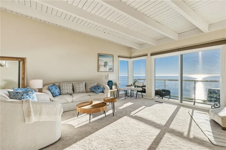 883 Katella, Laguna Beach, California 92651