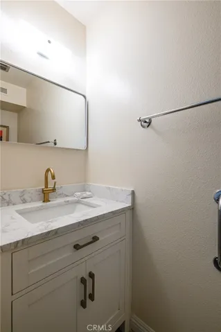883 Katella, Laguna Beach, California 92651