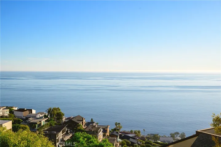 883 Katella, Laguna Beach, California 92651