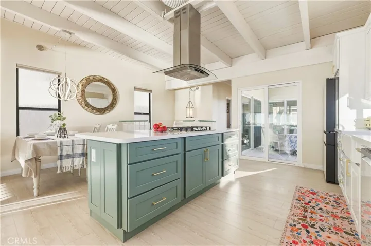 883 Katella, Laguna Beach, California 92651