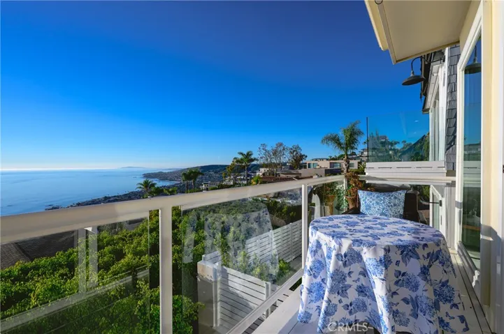 883 Katella, Laguna Beach, California 92651