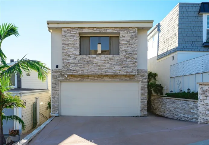 883 Katella, Laguna Beach, California 92651