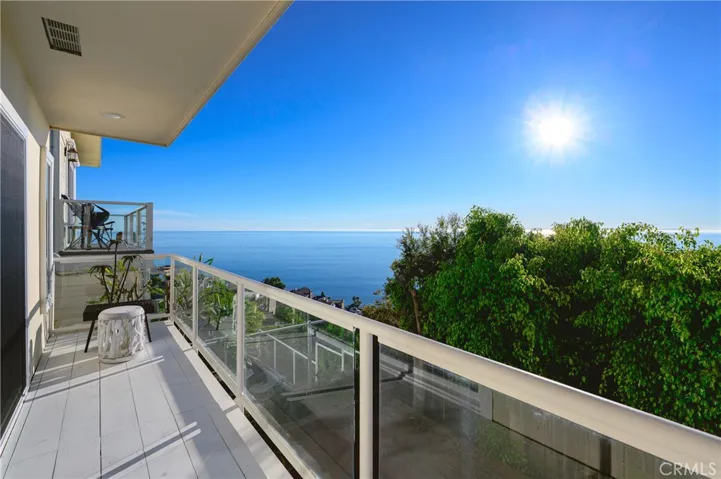883 Katella, Laguna Beach, California 92651
