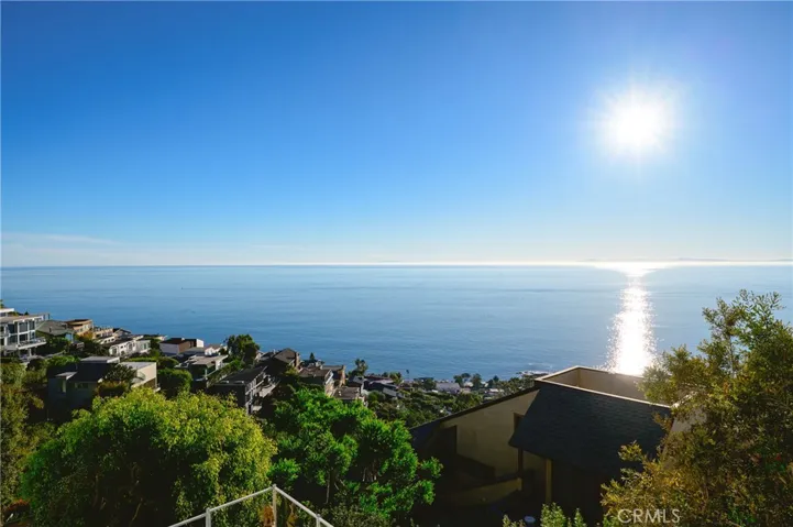 883 Katella, Laguna Beach, California 92651
