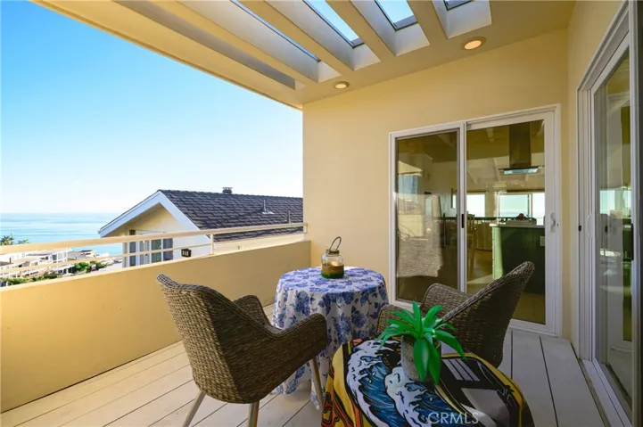 883 Katella, Laguna Beach, California 92651