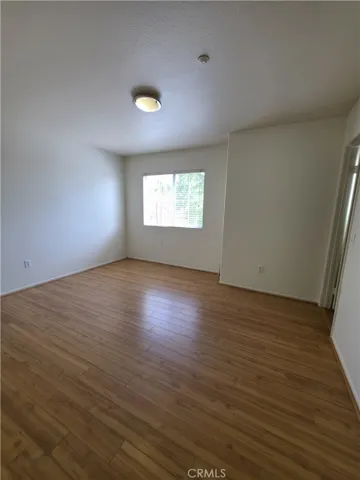 bedroom4