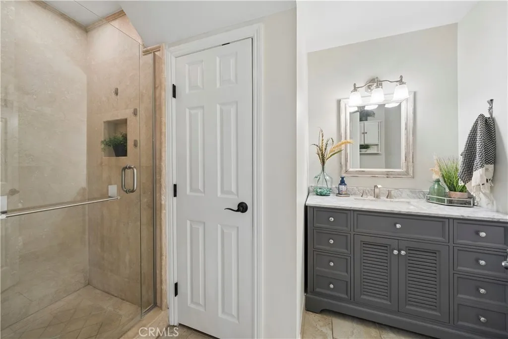Downstairs Bathroom