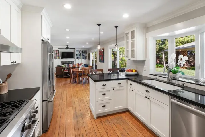 963 Wing Place, Stanford, California 94305