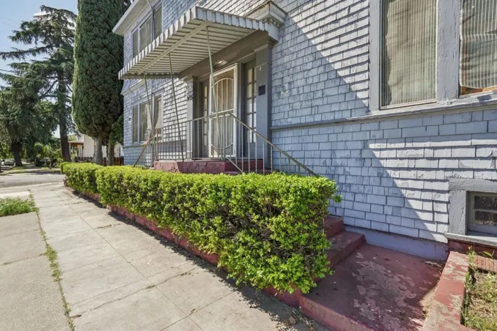 905 N Commerce Street, Stockton, California 95202