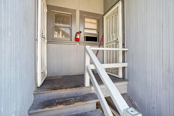 905 N Commerce Street, Stockton, California 95202