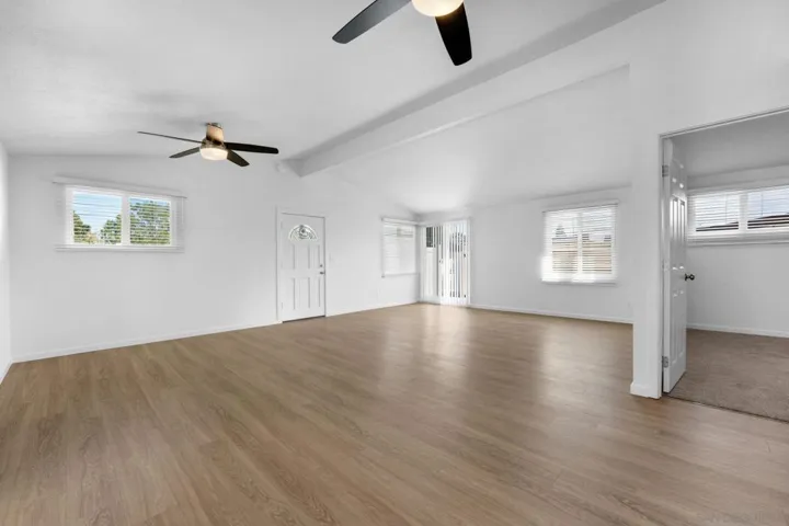 Combined LV and Dining area