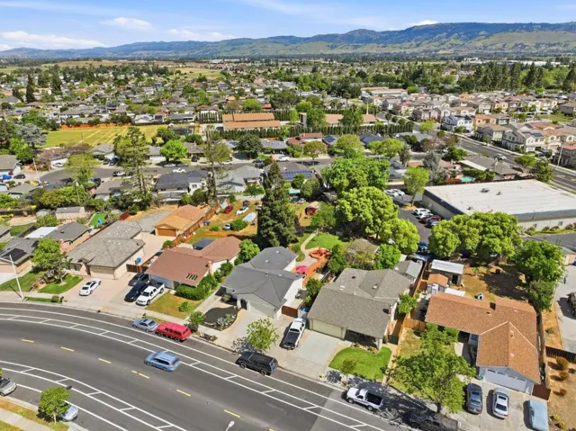 833 Welburn Avenue, Gilroy, California 95020