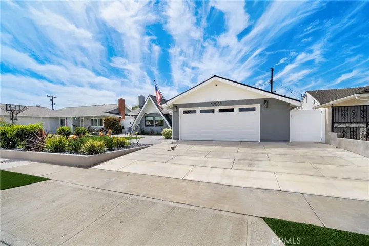 17551 Griffith, Huntington Beach, California 92649