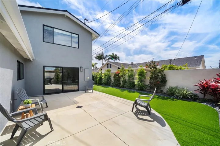 17551 Griffith, Huntington Beach, California 92649