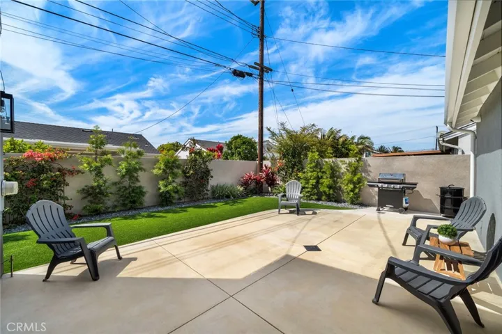 17551 Griffith, Huntington Beach, California 92649
