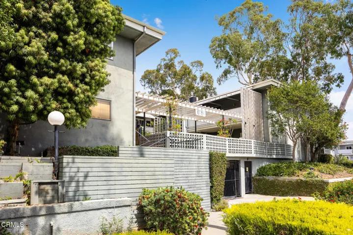 Corner of Fair Oaks & Spruce