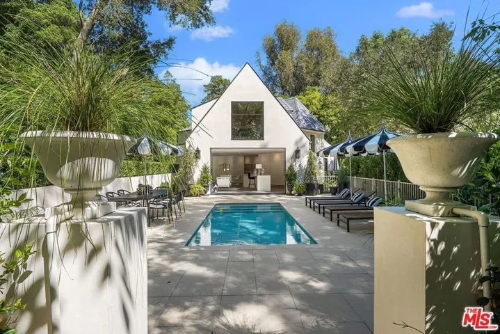 943 Moraga Drive, Los Angeles, California 90049