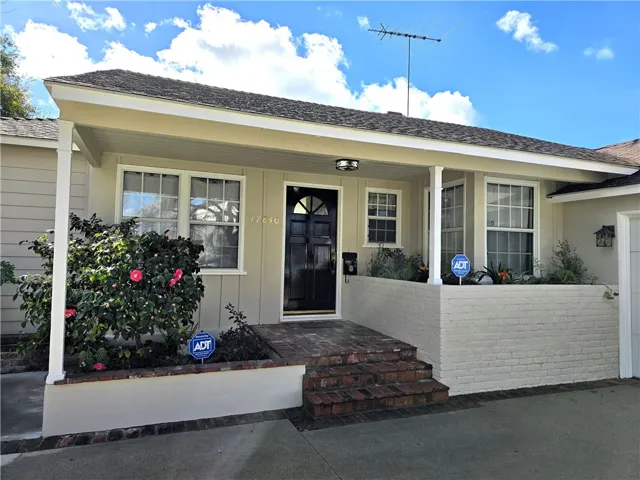 17840 Tarzana Street, Encino, California 91316