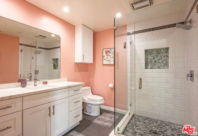 8131 Bianca Avenue, Northridge, California 91325