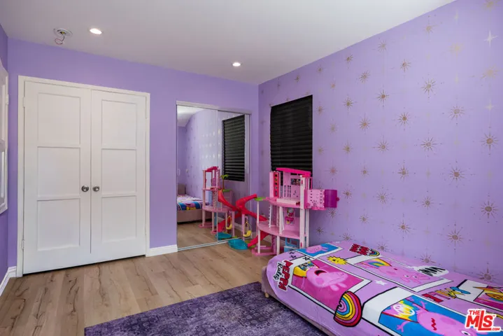 8131 Bianca Avenue, Northridge, California 91325
