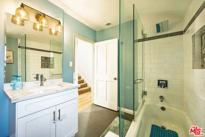 8131 Bianca Avenue, Northridge, California 91325