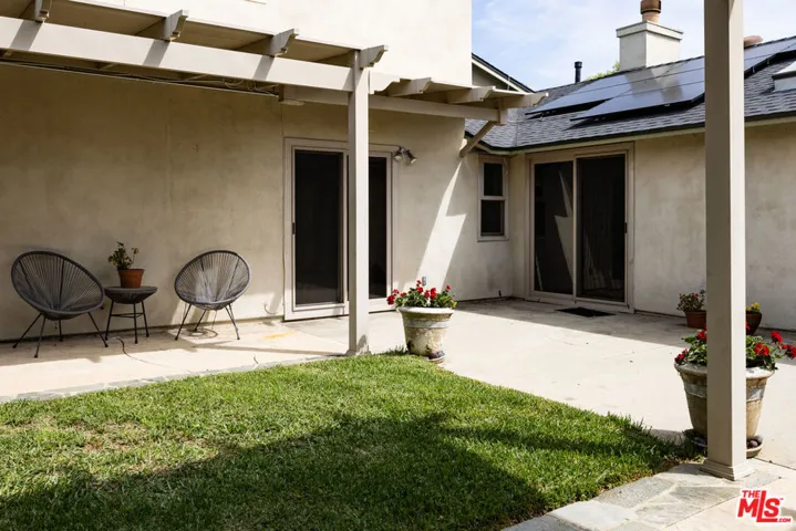 8131 Bianca Avenue, Northridge, California 91325