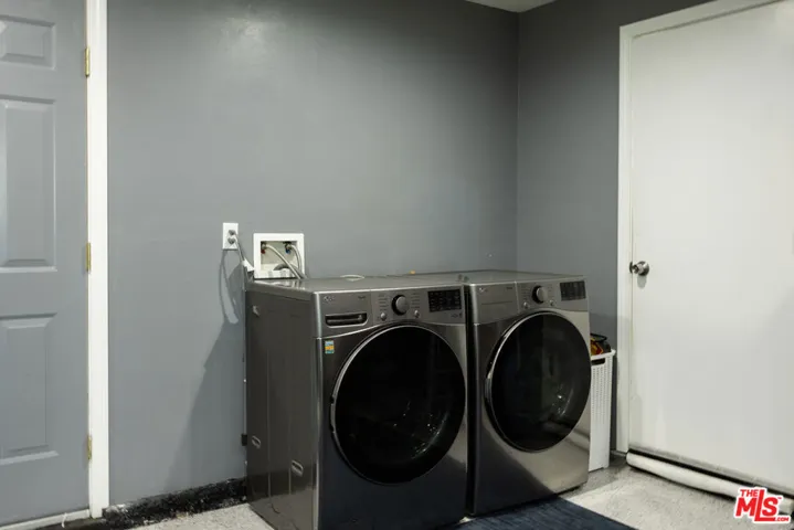 8131 Bianca Avenue, Northridge, California 91325
