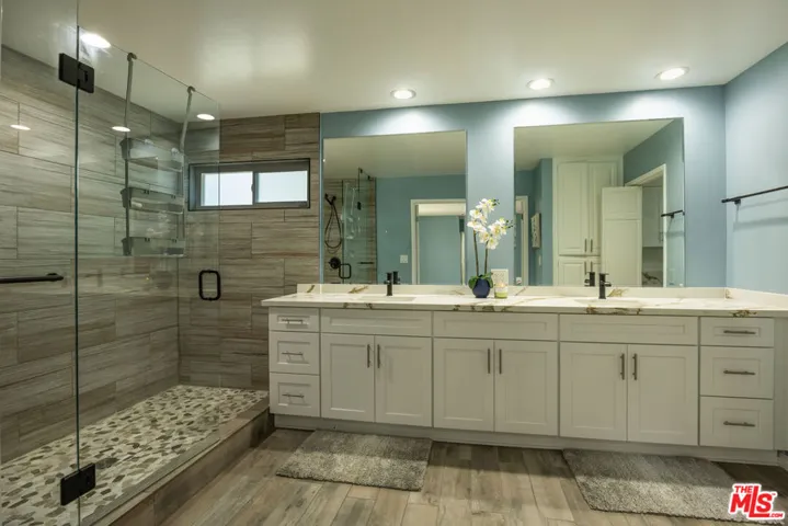 8131 Bianca Avenue, Northridge, California 91325