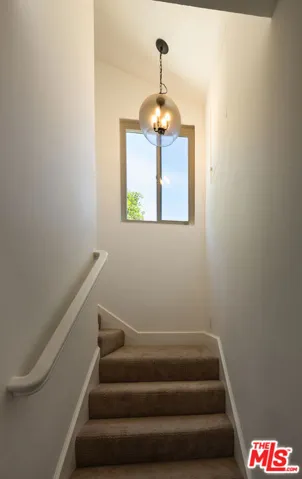 8131 Bianca Avenue, Northridge, California 91325